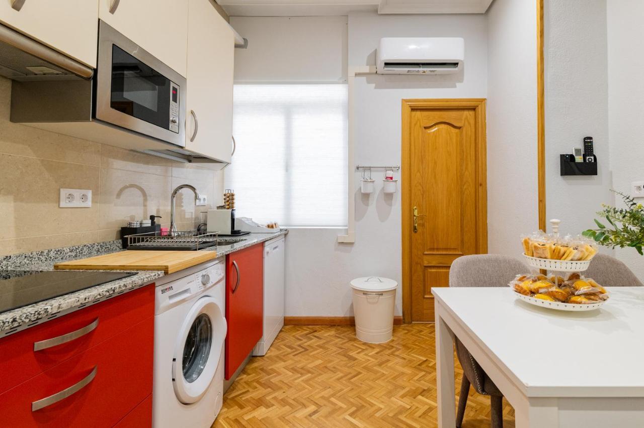 Centrico Apartamento Con 3 Banos En Puerta Del Sol Y Atocha Madrid Dış mekan fotoğraf